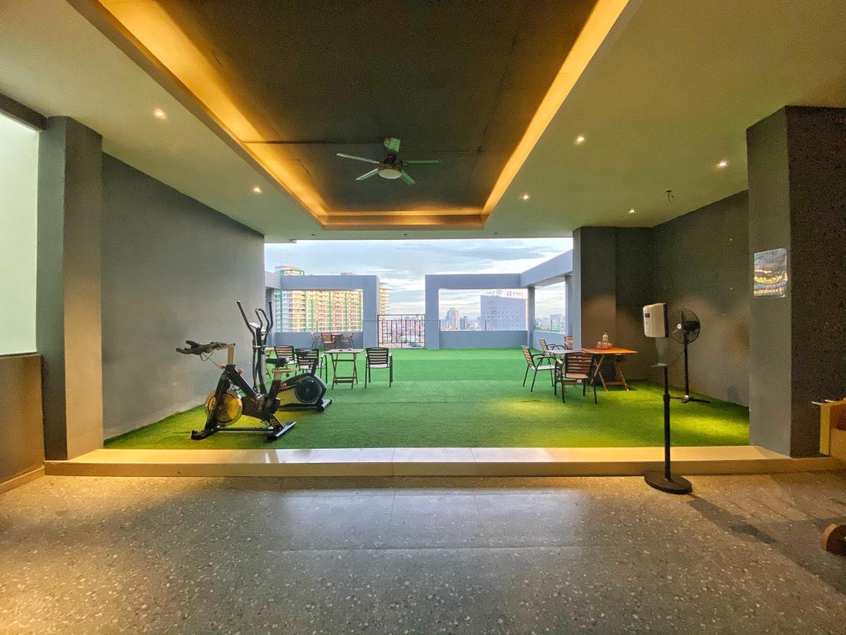 Yunfan Hotel Пном Пен Екстериор снимка