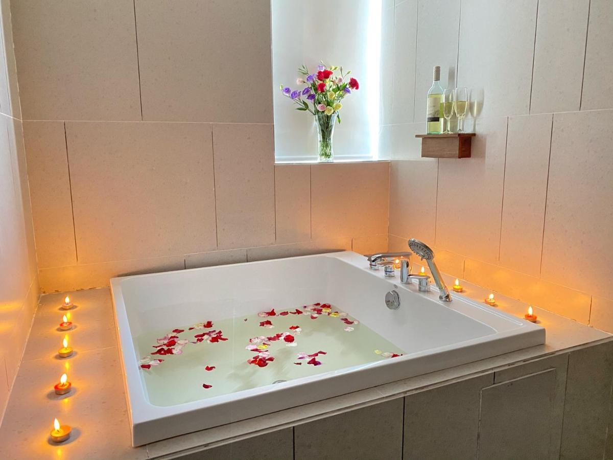 Yunfan Hotel Пном Пен Екстериор снимка