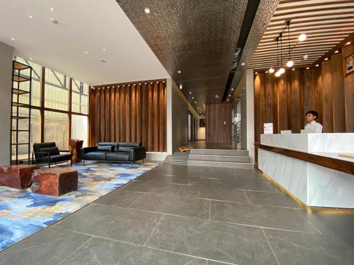 Yunfan Hotel Пном Пен Екстериор снимка